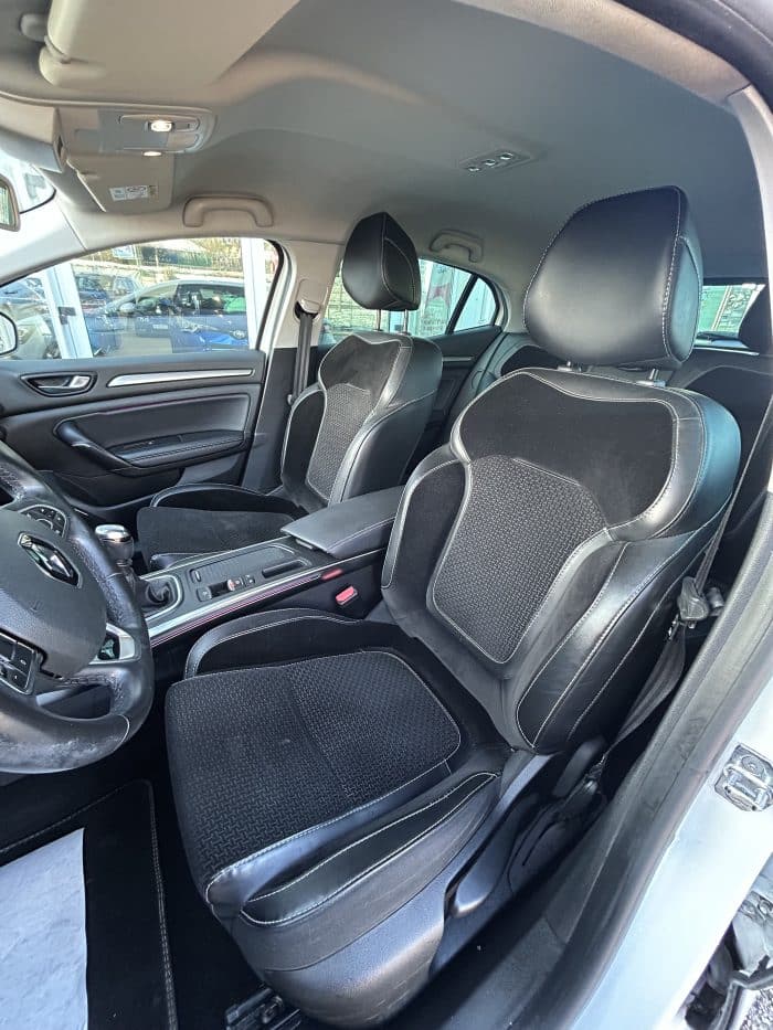 Renault RENAULT MEGANE 1.2 TCE 130CH ENERGY S/S INTENS - Image 14