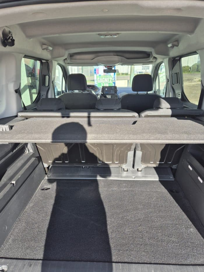 Peugeot RIFTER 1.5 BlueHDi 100ch FAP STYLE - Image 24