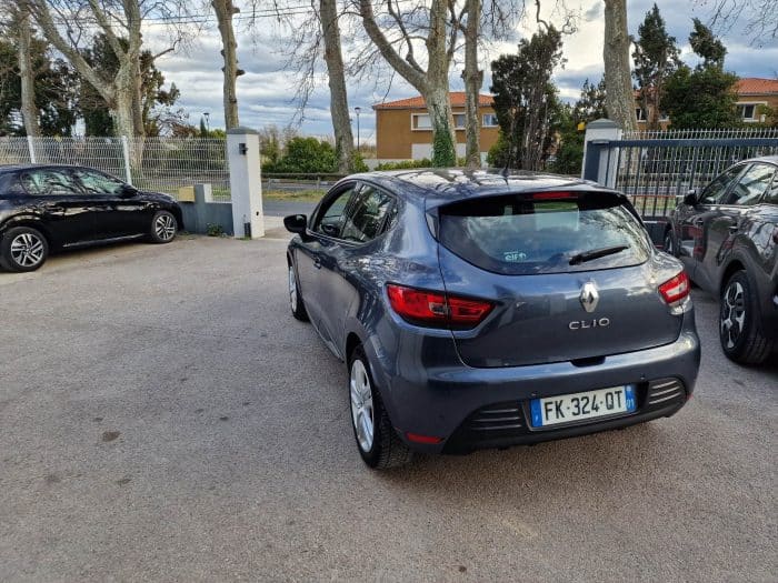 Renault Clio - Image 8