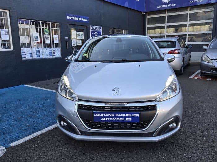 Peugeot 208 - Image 4
