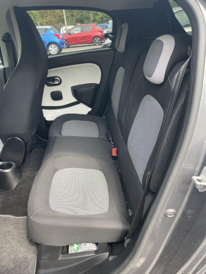 Renault Twingo 3 TCE 90CH INTENS 5 Portes - Image 17
