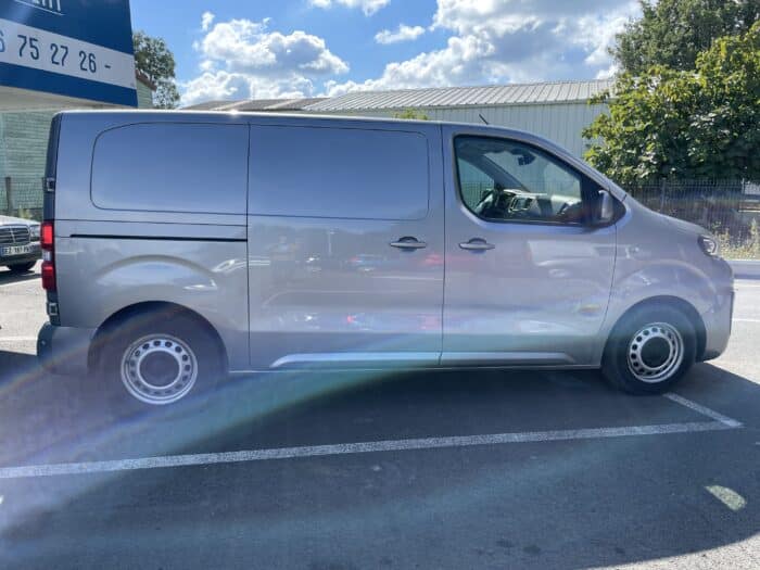 Peugeot Expert Fourgon 2.0 HDI 180CV EAT8 ASPHALT - Image 26